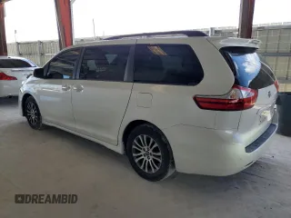 2018 Toyota Sienna XLE Auto Access Seat with VIN 5TDYZ3DC1JS934925, listed as a Copart auction lot 60167375 with 103,859 mi miles and Salvage title. Bid and sale history available at DreamBid. Image 2.