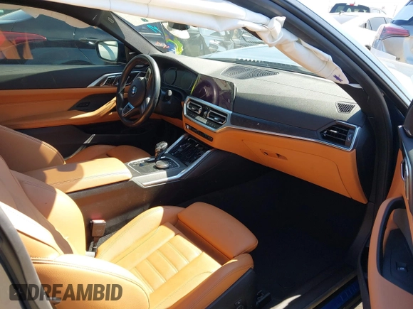 2021 BMW 4 Series 430i z VIN WBA53AP08MCG09446, wystawiony jako IAAI lot #41664926 z przebiegiem 18 544 mil mil oraz . Historia ofert i sprzedaży dostępna na DreamBid. Obrazek 5.
