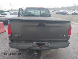 2004 Ford F-150 XL с VIN 2FTRF172X4CA89139, выставлен на аукционе IAAI как лот 42038181 с пробегом Не указан миль и . История ставок и продаж доступна на DreamBid. Изображение 16.