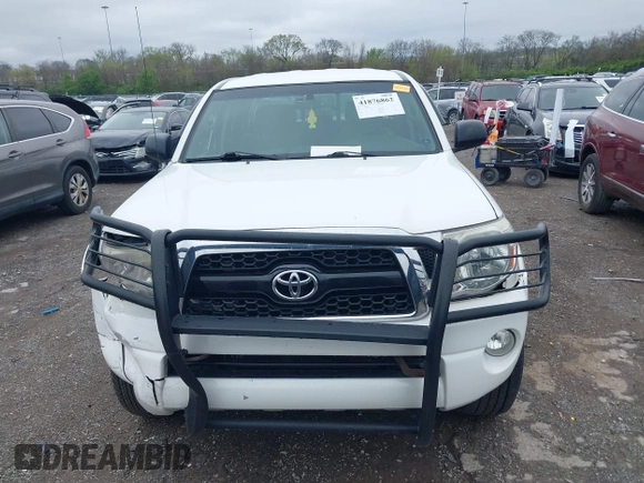 2011 Toyota Tacoma with VIN 3TMLU4EN8BM060346, listed as a IAAI auction lot 41876862 with 182,654 mi miles. Bid and sale history available at carsss.com. Image 12.