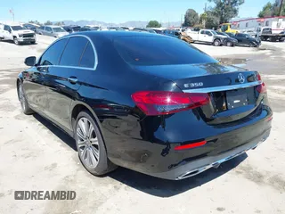 2022 Mercedes-Benz E-Class E 350 with VIN W1KZF8DB6NB026720, listed as a IAAI auction lot 41603311 with 1 mi miles. Bid and sale history available at carsss.com. Image 3.