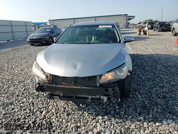 2015 Toyota Camry XLE z VIN 4T1BF1FK6FU058827, wystawiony jako Copart lot #56230185 z przebiegiem 202 052 mil mil oraz Szkoda całkowita • Salvage title. Historia ofert i sprzedaży dostępna na DreamBid. Obrazek 14.