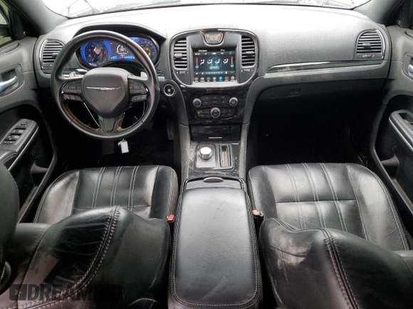 2022 Chrysler 300 S z VIN 2C3CCABG7NH179357, wystawiony jako Copart lot #86889524 z przebiegiem 64 952 mil mil oraz Szkoda całkowita • Salvage title. Historia ofert i sprzedaży dostępna na DreamBid. Obrazek 8.