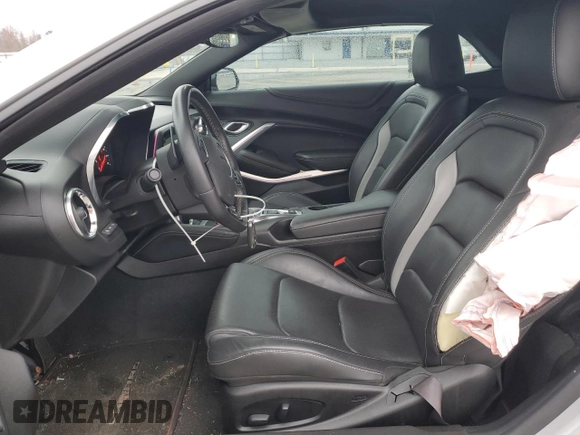 2017 Chevrolet Camaro 2LT z VIN 1G1FD3DS4H0215168, wystawiony jako Copart lot #44794965 z przebiegiem 56 267 mil mil oraz Szkoda całkowita • Salvage title. Historia ofert i sprzedaży dostępna na DreamBid. Obrazek 7.