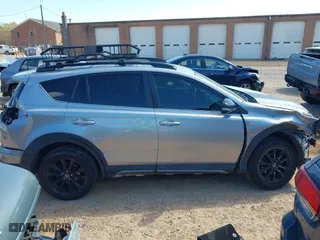 2018 Toyota RAV4 XLE with VIN 2T3WFREV5JW446272, listed as a IAAI auction lot 41897596 with 91,899 mi miles. Bid and sale history available at carsss.com. Image 12.