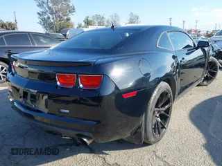 2011 Chevrolet Camaro 2LS z VIN 2G1FA1ED6B9168557, wystawiony jako IAAI lot #41529489 z przebiegiem 154 206 mil mil oraz . Historia ofert i sprzedaży dostępna na DreamBid. Obrazek 4.