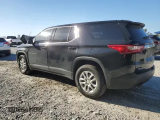 2021 Chevrolet Traverse LS z VIN 1GNERFKW6MJ267537, wystawiony jako Copart lot #52134765 z przebiegiem 79 147 mil mil oraz Nie do naprawy • Non repairable. Historia ofert i sprzedaży dostępna na DreamBid. Obrazek 2.