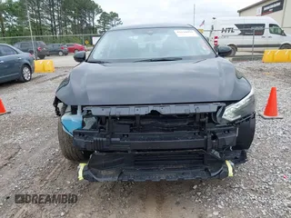 2025 Nissan Sentra SR with VIN 3N1AB8DV9SY292455, listed as a IAAI auction lot 42118993 with 4,022 mi miles and . Bid and sale history available at DreamBid. Image 6.