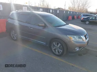 2014 Nissan Pathfinder SV with VIN 5N1AR2MM5EC688050, listed as a IAAI auction lot 41537739 with 130,238 mi miles. Bid and sale history available at carsss.com. Image 1.