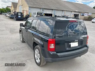 2017 Jeep Patriot Sport SE with VIN 1C4NJPBA7HD211671, listed as a Copart auction lot 62742195 with 127,467 mi miles and Clean title. Bid and sale history available at DreamBid. Image 3.
