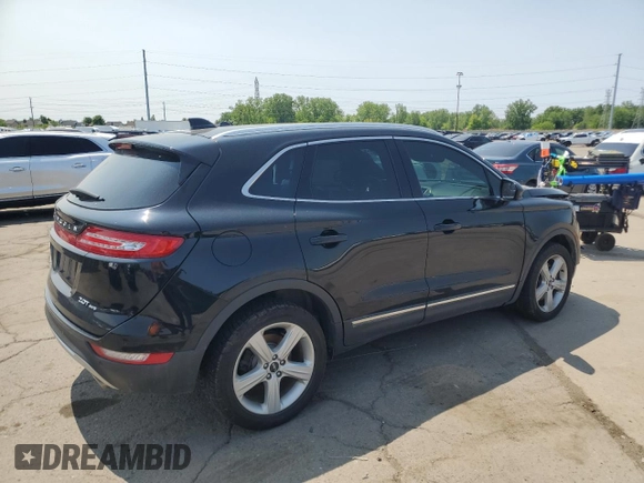 2017 Lincoln MKC Premiere z VIN 5LMCJ1D92HUL55757, wystawiony jako Copart lot #58844695 z przebiegiem 74 580 mil mil oraz Czysty tytuł • Clean title. Historia ofert i sprzedaży dostępna na DreamBid. Obrazek 3.