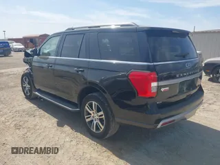 2022 Ford Expedition XLT with VIN 1FMJU1HT1NEA48965, listed as a IAAI auction lot 41792241 with 36,488 mi miles. Bid and sale history available at carsss.com. Image 3.