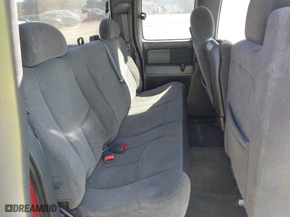 2006 Chevrolet Silverado 1500 LT2 with VIN 1GCEK19B56Z218062, listed as a IAAI auction lot 41699683 with 290,252 mi miles. Bid and sale history available at carsss.com. Image 8.