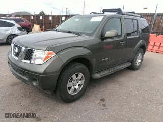 2005 Nissan Pathfinder LE with VIN 5N1AR18W75C722785, listed as a IAAI auction lot 41845788 with 221,771 mi miles. Bid and sale history available at carsss.com. Image 2.