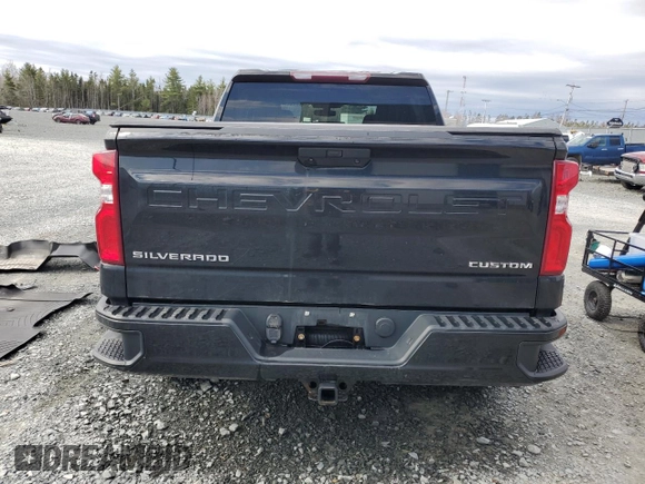 2020 Chevrolet Silverado 1500 with VIN 1GCPYBEK1LZ235441, listed as a Copart auction lot 54127055 with 137,809 mi miles and Salvage Title. Bid and sale history available at DreamBid. Image 6.