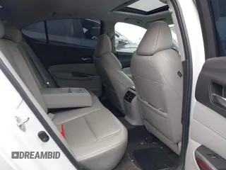 2017 Acura TLX z VIN 19UUB1F35HA010632, wystawiony jako IAAI lot #42433172 z przebiegiem 127 864 mil mil oraz . Historia ofert i sprzedaży dostępna na DreamBid. Obrazek 8.