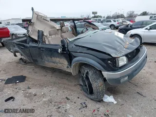 2003 Toyota Tacoma PreRunner with VIN 5TESN92N83Z209854, listed as a IAAI auction lot 41641451 with 1 mi miles. Bid and sale history available at carsss.com. Image 1.