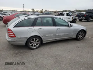 2005 Mercedes-Benz C 240 z VIN WDBRH81J35F622651, wystawiony jako Copart lot #86142504 z przebiegiem 90 563 mil mil oraz Tytuł czysty. Historia ofert i sprzedaży dostępna na DreamBid. Obrazek 3.