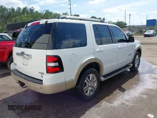 2006 Ford Explorer Eddie Bauer с VIN 1FMEU64896UB21376, выставлен на аукционе IAAI как лот 42086981 с пробегом 132 314 миль миль и . История ставок и продаж доступна на DreamBid. Изображение 4.