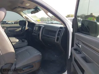 2019 Ram 1500 Classic Tradesman with VIN 3C6JR6DG2KG502762, listed as a IAAI auction lot 41866537 with 234,549 mi miles. Bid and sale history available at carsss.com. Image 5.