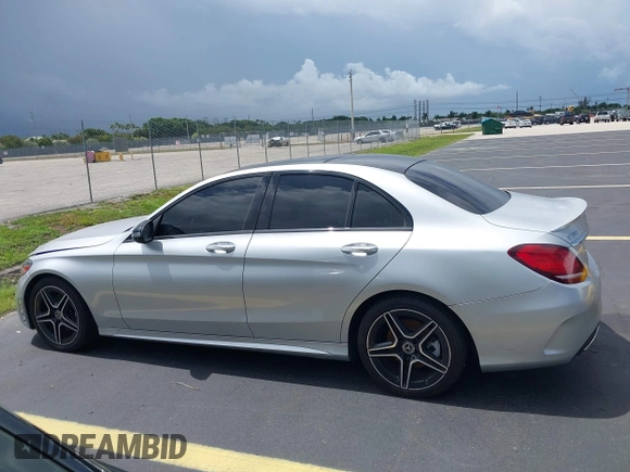 2021 Mercedes-Benz C 300 с VIN W1KWF8DB3MR651648, выставлен на аукционе IAAI как лот 42598403 с пробегом 95 609 миль миль и . История ставок и продаж доступна на DreamBid. Изображение 14.
