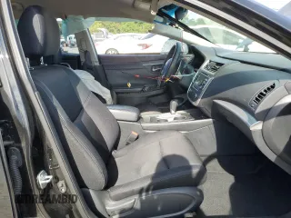 2017 Nissan Altima SR z VIN 1N4AL3AP8HC254001, wystawiony jako Copart lot #57818285 z przebiegiem 78 000 mil mil oraz Szkoda całkowita • Salvage title. Historia ofert i sprzedaży dostępna na DreamBid. Obrazek 7.