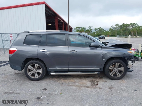 2012 Toyota Highlander Limited with VIN 5TDYK3EH5CS065327, listed as a IAAI auction lot 41624847 with 187,059 mi miles. Bid and sale history available at carsss.com. Image 13.