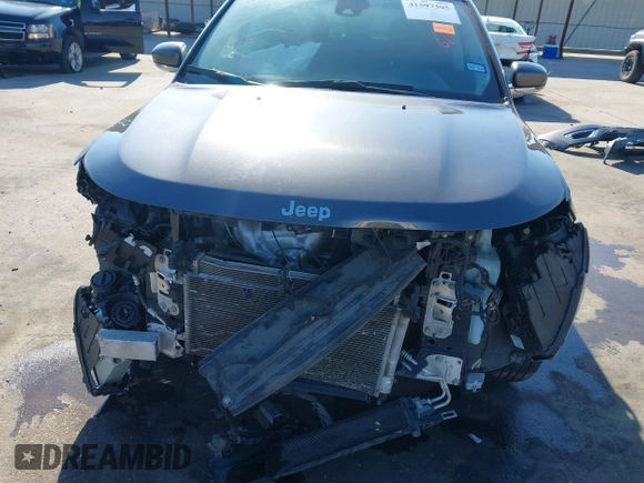 2021 Jeep Compass Limited with VIN 3C4NJDCB5MT596447, listed as a IAAI auction lot 41597395 with 70,203 mi miles and . Bid and sale history available at carsss.com. Image 6.