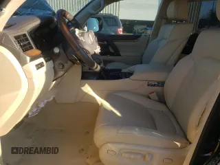 2021 Lexus LX z VIN JTJFY7AX3M4353870, wystawiony jako Copart lot #67265822 z przebiegiem 4 955 mil mil oraz . Historia ofert i sprzedaży dostępna na DreamBid. Obrazek 7.