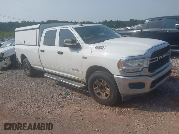2019 Ram 2500 Tradesman with VIN 3C6UR4HJ5KG548111, listed as a IAAI auction lot 42338708 with 156,231 mi miles and . Bid and sale history available at DreamBid. Image 1.