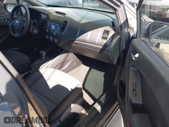 2014 Kia Forte LX with VIN KNAFX4A67E5182013, listed as a IAAI auction lot 41878931 with 35,967 mi miles. Bid and sale history available at carsss.com. Image 5.