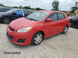 2009 Toyota Matrix S z VIN 2T1KE40E09C003643, wystawiony jako Copart lot #60127925 z przebiegiem 181 102 mil mil oraz Czysty tytuł • Clean title. Historia ofert i sprzedaży dostępna na DreamBid. Obrazek 1.