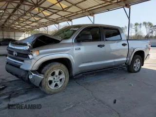 2014 Toyota Tundra 4WD Truck SR5 with VIN 5TFDW5F12EX367641, listed as a Copart auction lot 49510915 with 226,900 mi miles and Salvage Title. Bid and sale history available at carsss.com. Image 1.