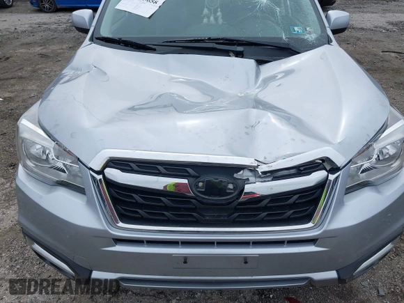 2017 Subaru Forester Premium with VIN JF2SJAEC8HG464589, listed as a IAAI auction lot 41943658 with 62,218 mi miles. Bid and sale history available at carsss.com. Image 6.