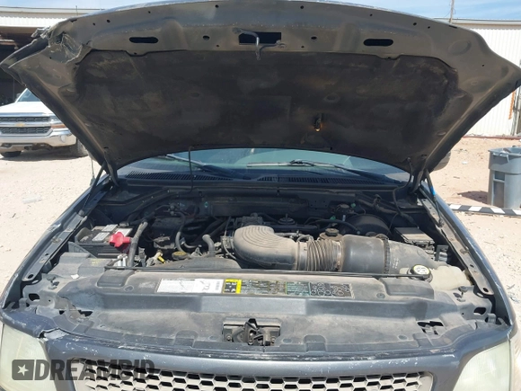 2002 Ford F-150 XL with VIN 1FTRX07L92KC81256, listed as a IAAI auction lot 41765831 with 149,506 mi miles. Bid and sale history available at carsss.com. Image 10.