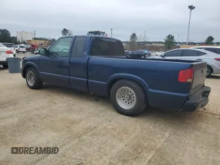 2003 GMC Sonoma SLS with VIN 1GTCS19XX38283560, listed as a Copart auction lot 44261795 with 111,720 mi miles and Clean Title. Bid and sale history available at carsss.com. Image 2.