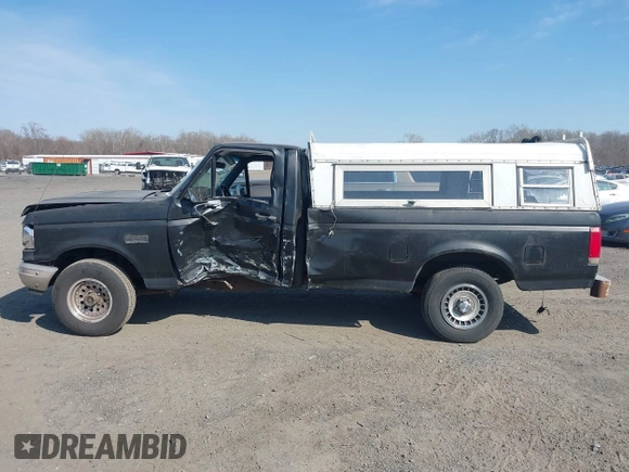 1987 Ford F-150 with VIN 2FTDF15Y2HCB10816, listed as a IAAI auction lot 41770760 with 86,290 mi miles. Bid and sale history available at carsss.com. Image 14.