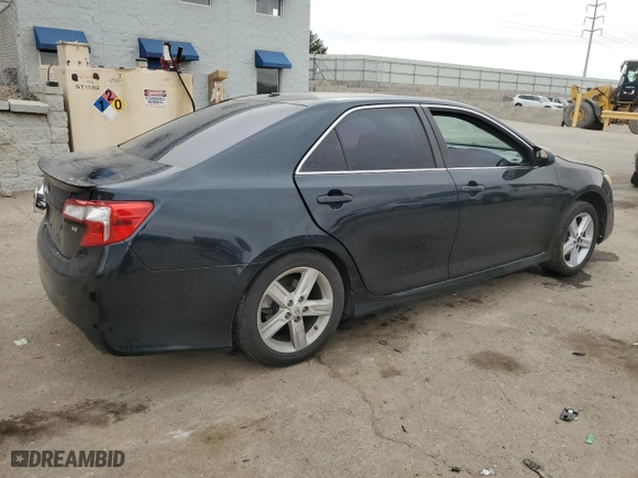 2012 Toyota Camry L with VIN 4T1BF1FKXCU632504, listed as a Copart auction lot 47083235 with 139,701 mi miles and Salvage Title. Bid and sale history available at carsss.com. Image 3.