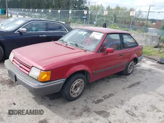 1989 Ford Escort z VIN 1FAPP9194KW249161, wystawiony jako IAAI lot #41988003 z przebiegiem 75 974 mil mil oraz . Historia ofert i sprzedaży dostępna na DreamBid. Obrazek 2.