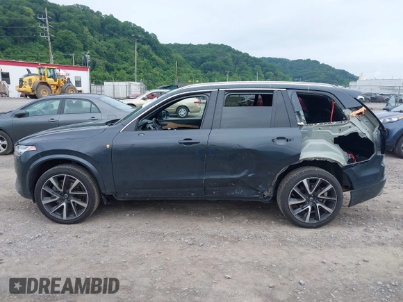 2021 Volvo XC90 Momentum with VIN YV4A22PK0M1761013, listed as a IAAI auction lot 42502579 with 70,914 mi miles and . Bid and sale history available at DreamBid. Image 15.