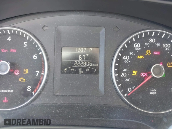 2014 Volkswagen Jetta Sedan SE w/Connectivity with VIN 3VWD07AJ5EM382352, listed as a IAAI auction lot 41722041 with 222,806 mi miles. Bid and sale history available at carsss.com. Image 7.