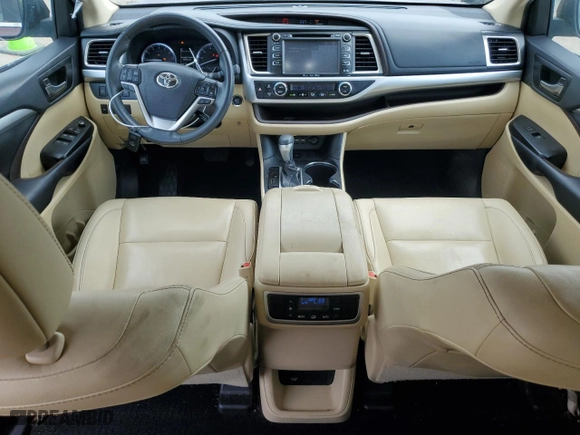 2019 Toyota Highlander SE with VIN 5TDKZRFH4KS348934, listed as a Copart auction lot 53973054 with 46,556 mi miles and Salvage Title. Bid and sale history available at carsss.com. Image 8.