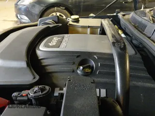 2007 Jeep Grand Cherokee Overland z VIN 1J8HR68277C510672, wystawiony jako IAAI lot #42348020 z przebiegiem 232 472 mil mil oraz . Historia ofert i sprzedaży dostępna na DreamBid. Obrazek 19.