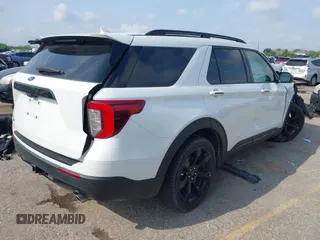 2023 Ford Explorer ST-Line z VIN 1FMSK7KH3PGA99652, wystawiony jako IAAI lot #42109418 z przebiegiem 30 380 mil mil oraz . Historia ofert i sprzedaży dostępna na DreamBid. Obrazek 4.