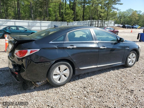 2013 Hyundai Sonata Hybrid with VIN KMHEC4A40DA096181, listed as a Copart auction lot 52573015 with 141,864 mi miles and Salvage Title. Bid and sale history available at carsss.com. Image 3.