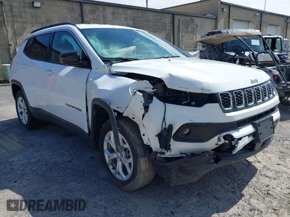 2024 Jeep Compass Latitude with VIN 3C4NJDBN5RT109413, listed as a IAAI auction lot 41987069 with 19,118 mi miles and . Bid and sale history available at DreamBid. Image 1.