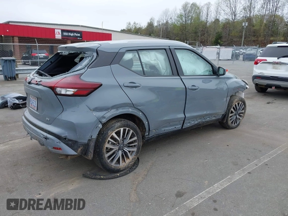2022 Nissan Kicks SV with VIN 3N1CP5CVXNL528302, listed as a IAAI auction lot 41941426 with 31,152 mi miles. Bid and sale history available at carsss.com. Image 4.