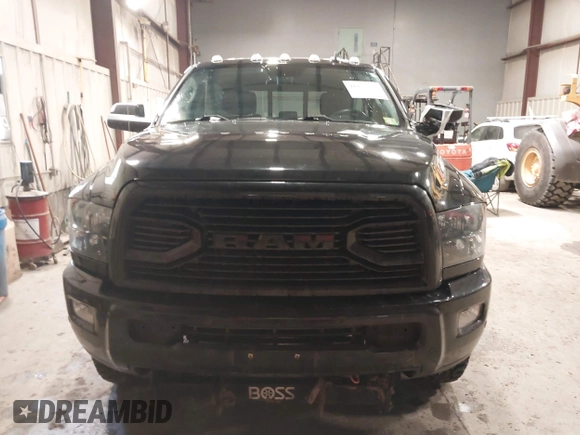 2018 Ram 2500 Big Horn with VIN 3C6UR5DJ7JG166205, listed as a IAAI auction lot 41357740 with 62,612 mi miles. Bid and sale history available at carsss.com. Image 12.
