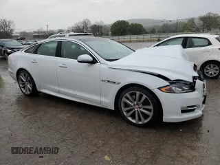 2017 Jaguar XJ with VIN SAJWA1C71H8W07643, listed as a Copart auction lot 48751954 with 35,035 mi miles. Bid and sale history available at carsss.com. Image 4.