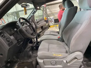 2013 Ford F-150 XL z VIN 1FTEX1EMXDFB60764, wystawiony jako IAAI lot #42566466 z przebiegiem 324 041 mil mil oraz . Historia ofert i sprzedaży dostępna na DreamBid. Obrazek 22.
